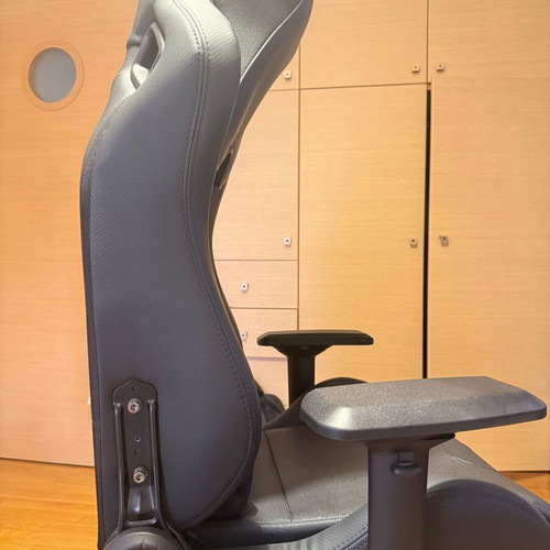 Anda Seat Gaming Chair Dark Knight Premium Carbon Black XL like new, leatherette