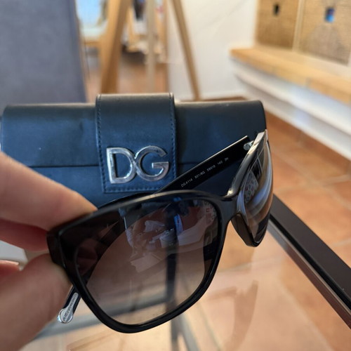 Dolce & Gabbana DG4114 501/8G sunglasses like new, black