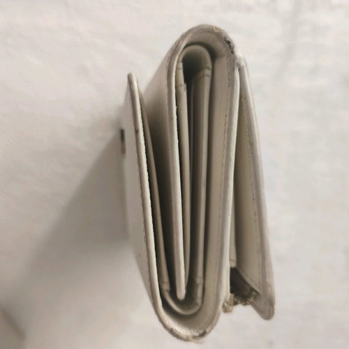Alviero Martini 1a Classe wallet used, white and beige