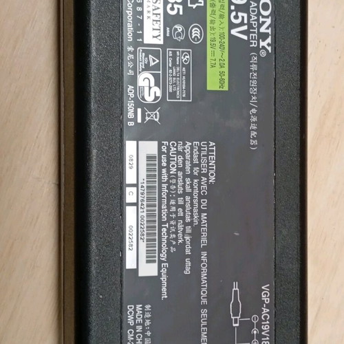 Laptop Sony VAIO 15.5" used, SSD 240GB, RAM 8GB