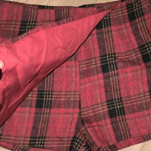 Shein skirt shorts new, black and red, size XL