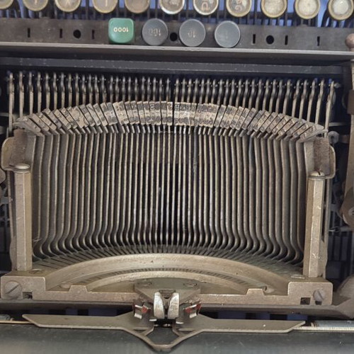 Remington typewriter from late 1930s