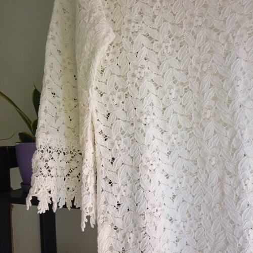 Lace dress cream color one size like new