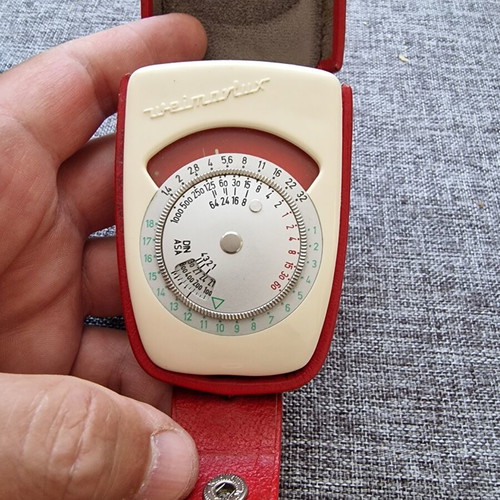 Weimarlux vintage light meter used, classic retro exposure meter