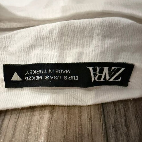 Zara white crop top balloon style like new, size S