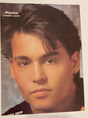 Αφίσα Johnny Depp - T-Pau από περιοδικό Μανίνα σε καλή κατάσταση