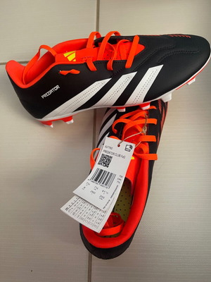Adidas Predator футболни обувки нови, номер 41, черни