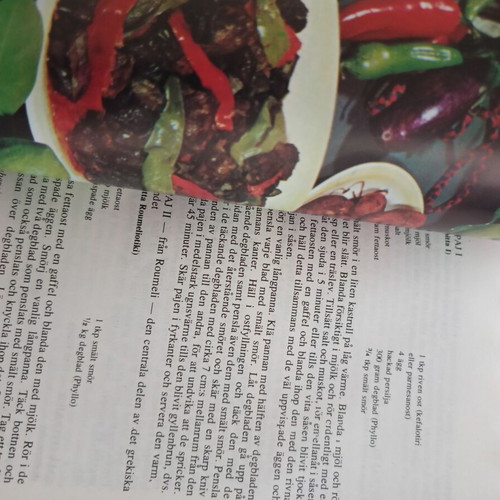 Den bästa boken om grekisk matlagning Greek cookbook by Chrissa Paradissi