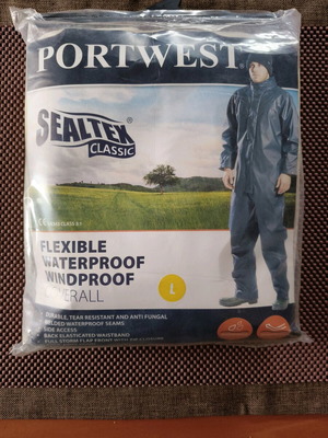 Portwest waterproof set new with hood and zipper