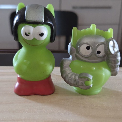 Green alien figures like new, set of 2