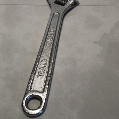 Adjustable wrench used