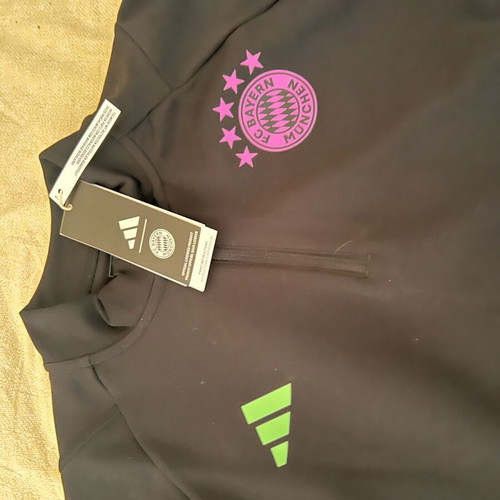 Bayern Fc warming-up sweatshirt new, authentic