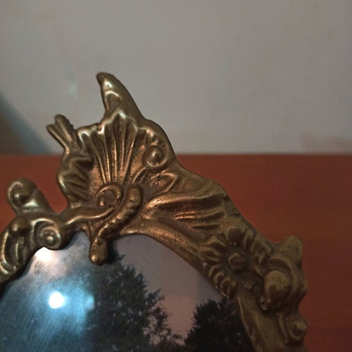 Bronze Victoria Style Photo Frame like new, ornate carved design
