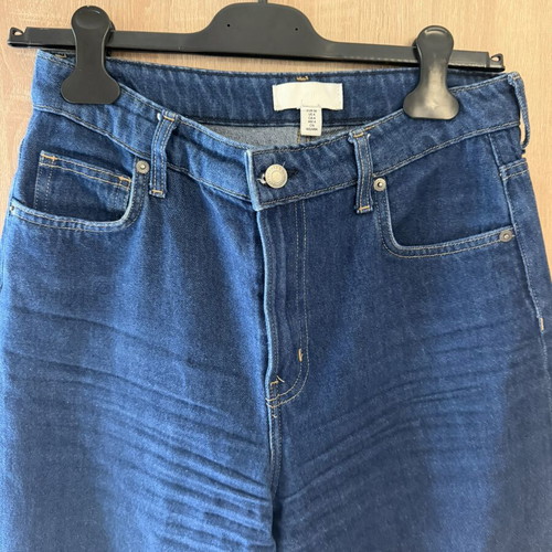 H&M bell-bottom jeans like new, size S