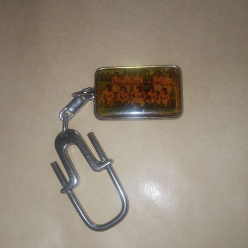 Vintage Olympiakos keychain used, 80s legend