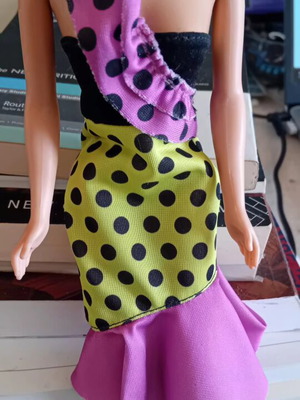 Barbie evening dress like new with shoes