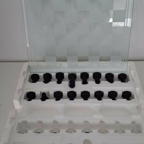 Glass chess set like new with frosted and black pieces 35.5x35.5 cm
