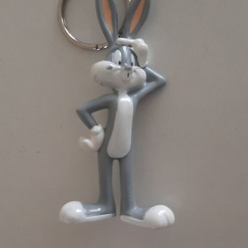 Bugs Bunny keychain like new, Warner Bros, gray