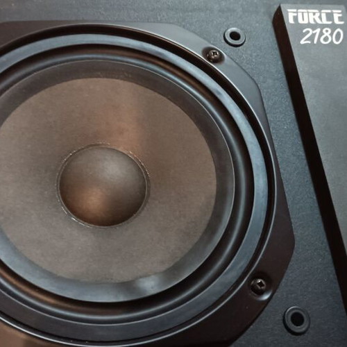 Force 2180 floor speakers like new, set of 2