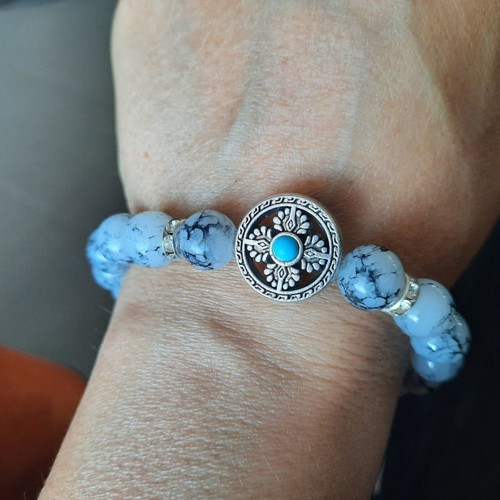 Bracelet with gray haolite semi-precious stones and metal cross new