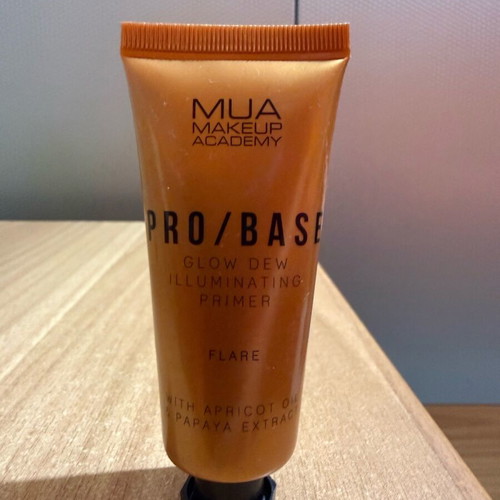 Mua Pro Base Glow Dew Illuminating Primer Flare like new