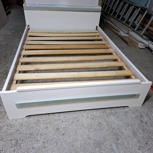 Double bed used with mattress 150x222 cm