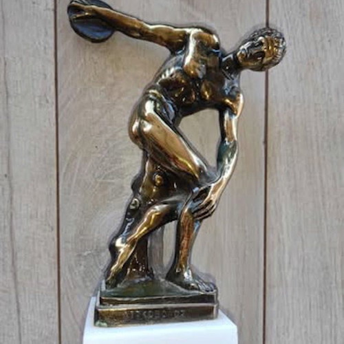 Discobolus of Myron bronze with marble base 22.5 cm like new