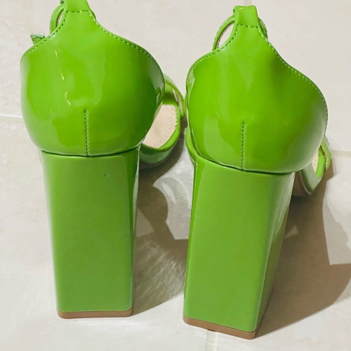 Laura Mode green sandals new size 39