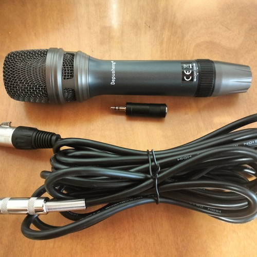 Professional microphone with 5m cable and RCA adapters