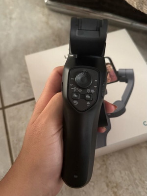 Νέο Gimbal L7C Pro με AI tracking και θήκη