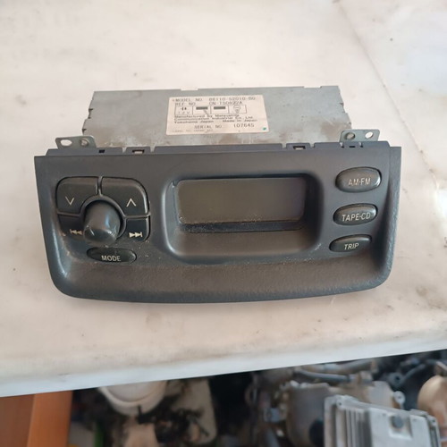 Ράδιο-CD για Toyota Yaris '99-'03 σαν καινούργιο, κωδικός 86110-52010