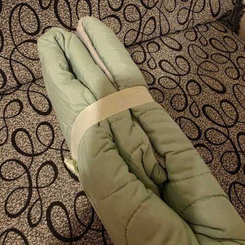 Milestone double-sided single quilt 160x220 cm, light green and grey