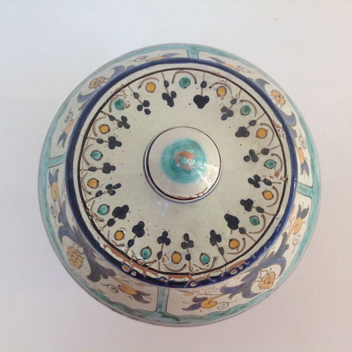 Vintage 1980 Moroccan Safi Vase Igolall/Dmani Handmade with Wooden Base