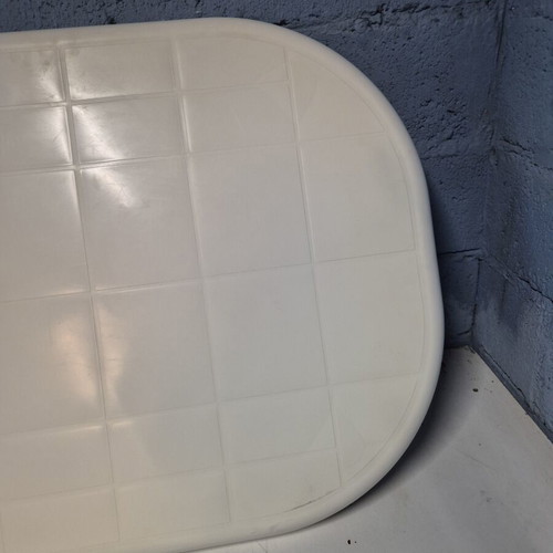 Plastic Mykonos Style Beach Table like new, 1.30m length