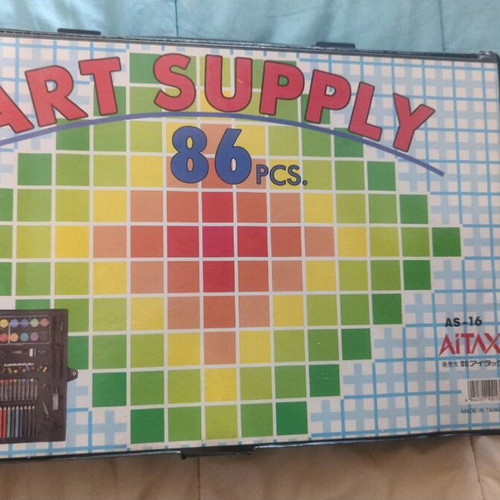 Art Studio case used for kids