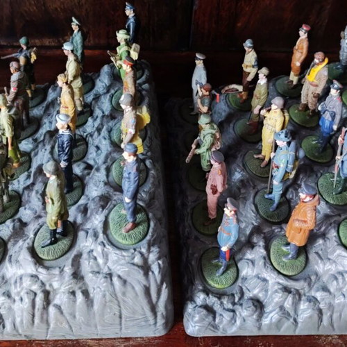 World War II Soldier Miniatures Collection like new, 37 pieces with stands and guide