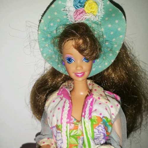 Vnt Barbie Teen Talk 1991 doll used, sound not working