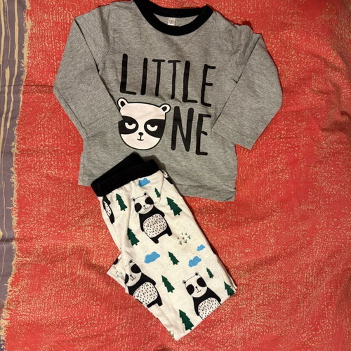 Panda children's pajamas Little One set size 2 years like new unisex
