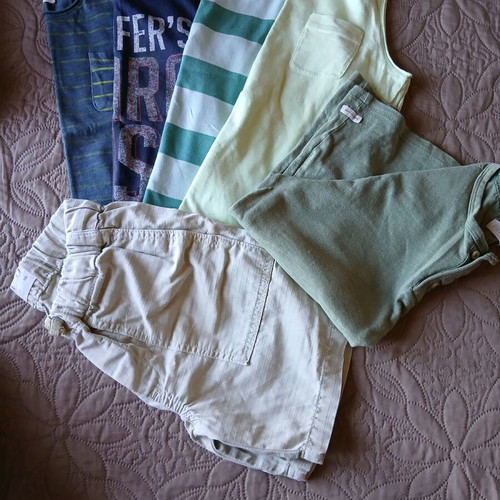 Benetton boys' clothes pack sizes 6 and 7 like new