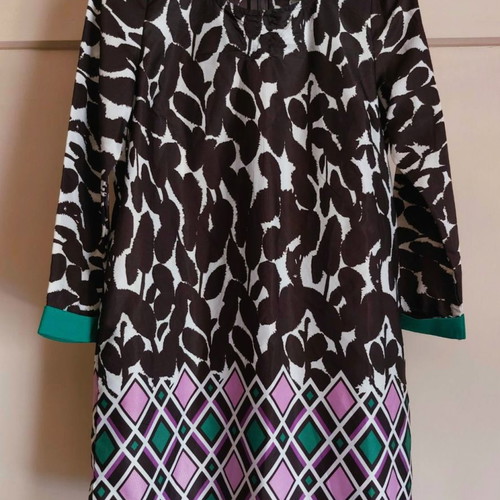 Mini dress with patterns like new, size M, multicolored