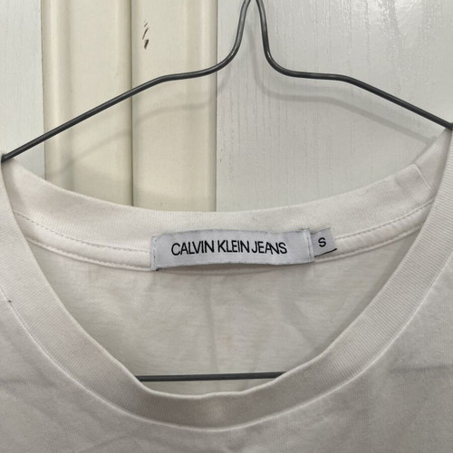 Calvin Klein tshirt like new, white and black, size S