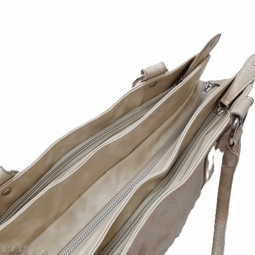 Women's beige handbag like new