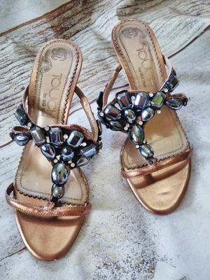 Pumps *TOUCH* + GIFT. Like new.