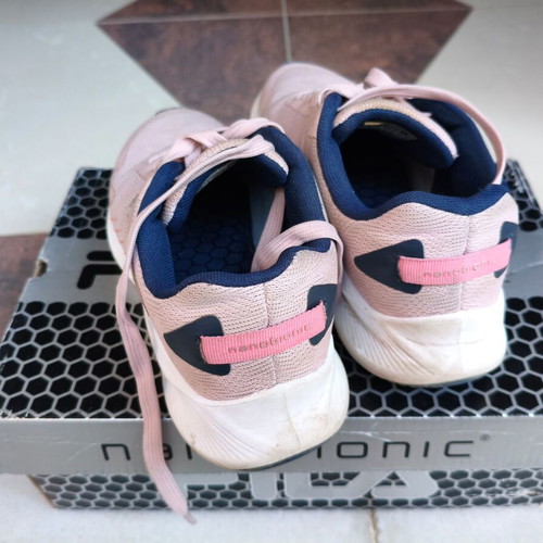Fila Recharge Nanobionic 3 women's running shoes size 37 used, pink