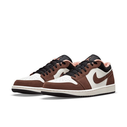 Air Jordan 1 Low Mocha Brown sneakers new, size 42.5