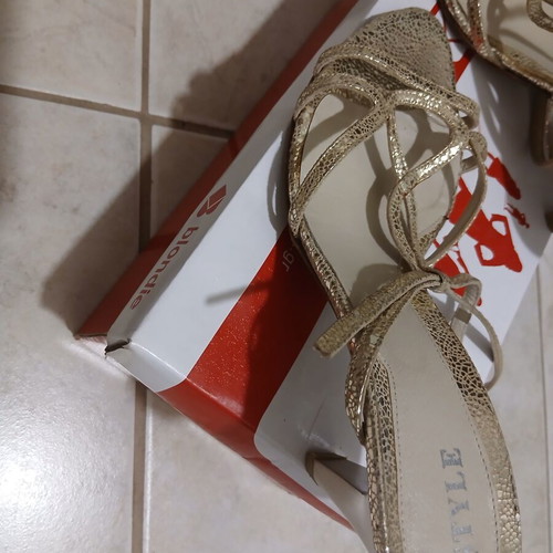 Leather sandals size 38 used, gold, 7 cm heel