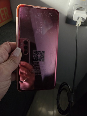 Samsung A50 phone case like new