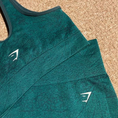 Gymsark sports set green like new, sports bra Xs, leggings M