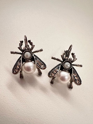 Vintage Style Earrings with Pearl and Crystals used