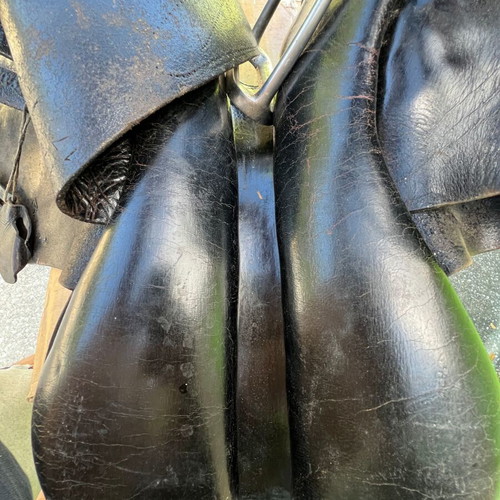 Horse Dressage Saddle leather used Macel